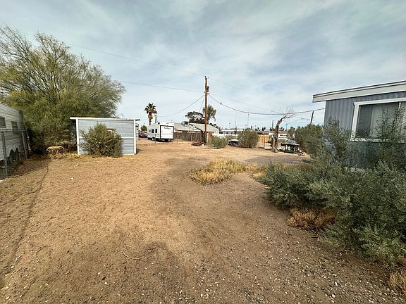 3rd image of 2223 E Mustang Dr