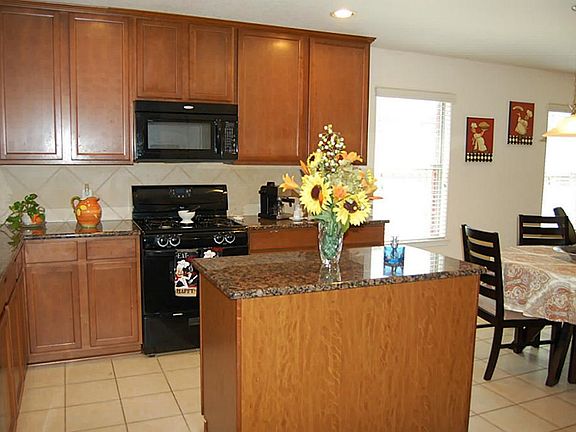 5th image of 14607 Diane Manor Ln