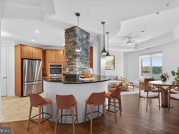4th image of 1915 Towne Centre Blvd Unit 513