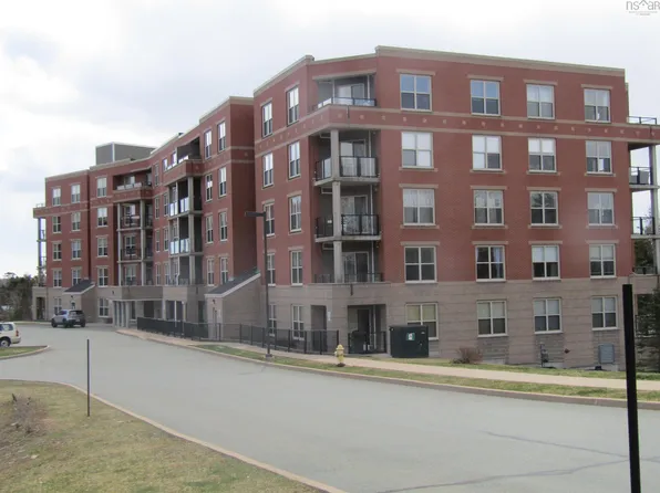 87 Pebblecreek Cres Unit 104, Halifax, NS B2W 0J9