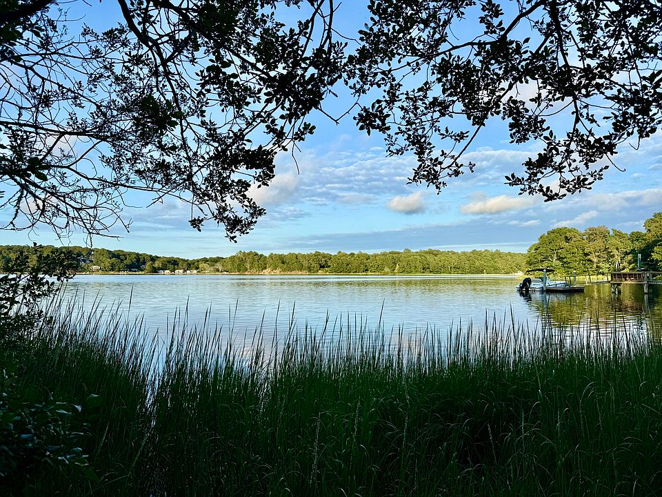 2nd image of 129 Driftwood Lane