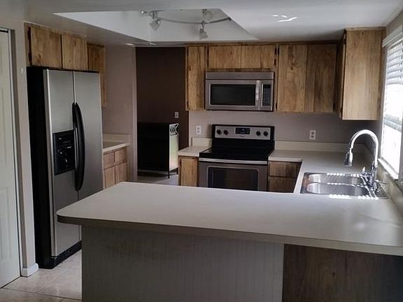 4th image of 6834 Rosemary Dr