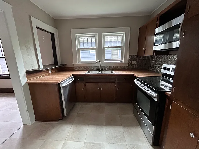 236 Old County Home Rd — Photo 2