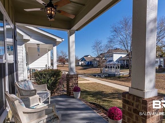 2nd image of 1332 Tiger Lily Ln
