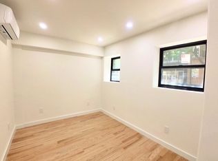 223 E 21st St APT 1F, New York, NY 10010