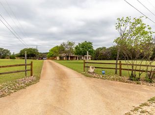 108 Megan Ln, Ingram, TX 78025