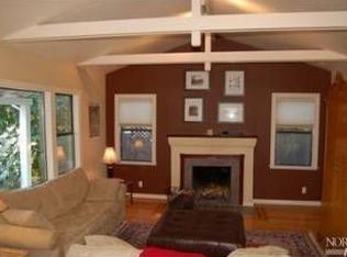 53 Vineyard Dr, San Rafael, CA 94901