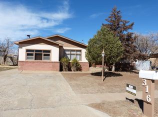 316 W Christopher Dr, Clovis, NM 88101
