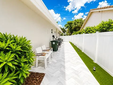 885 Nafa Dr — Photo 17