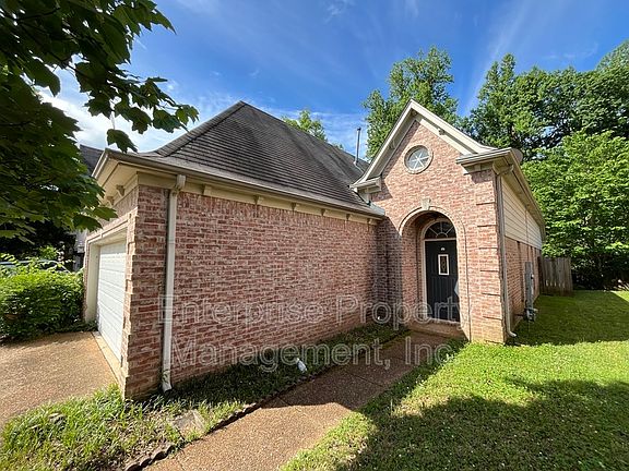 3rd image of 2709 Bending Elm Dr