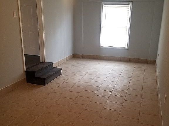  Huge Converted Garage