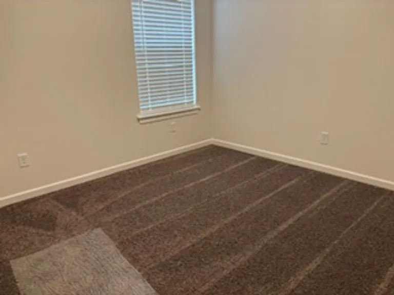 18200 Austin Ct — Photo 12