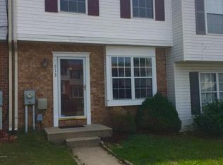 513 Gloucester Ct, Middle River, MD 21220