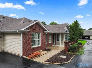 142 Valley Way Cir SE #142, Huntsville, AL 35802