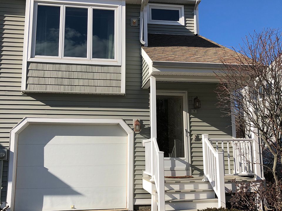2nd image of 7 Sandpiper Cres