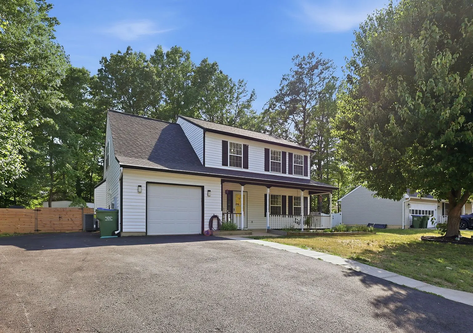 Charming Craftsman-style beauty built in 2022 offering the perfect blend of modern comfort, thoug... — Photo 2