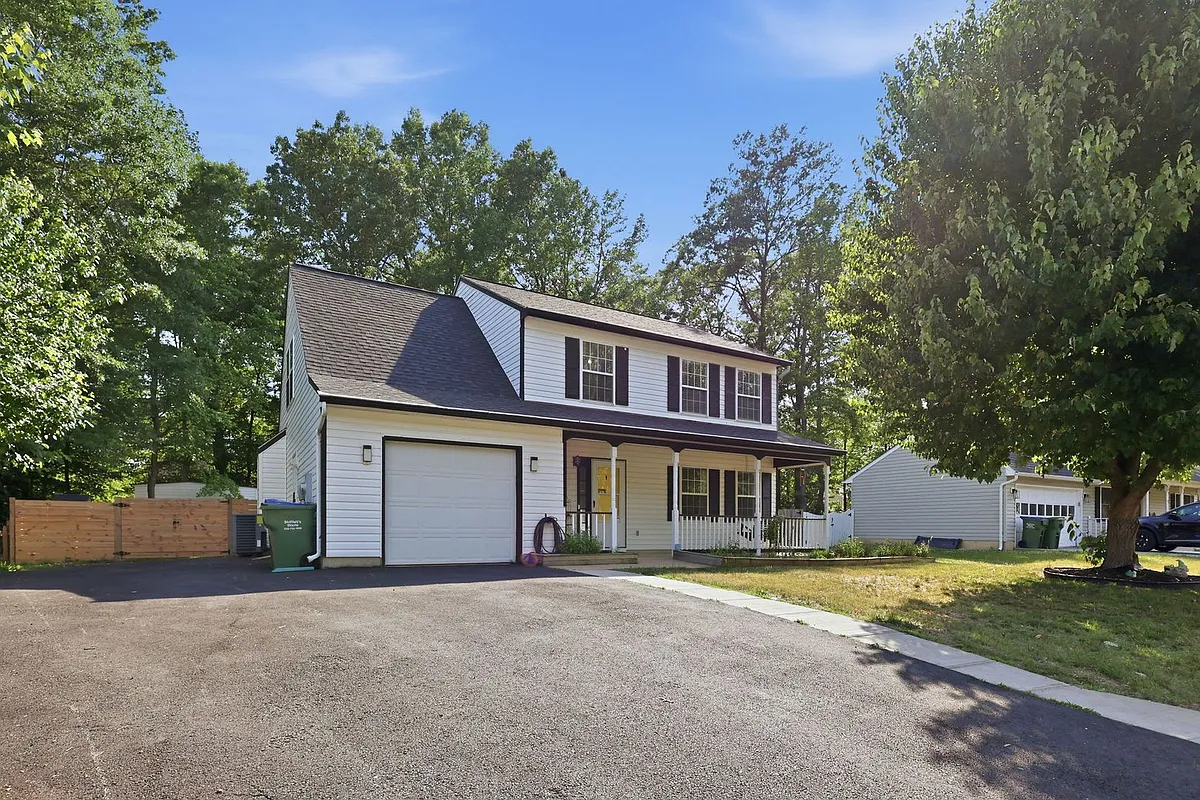 Building Photo - 10106 S Fulton Dr