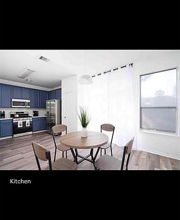 3rd image of 8106 Fisher Glen Ln