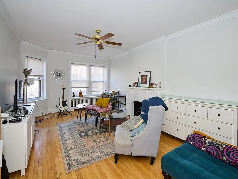 1112 Grove St #1A — Photo 1