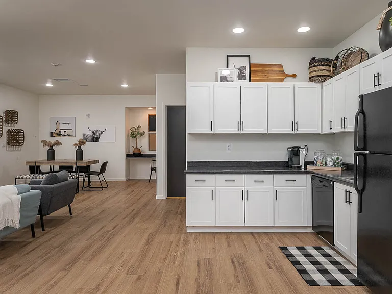 Meadow View | Kitchen and Dining Room