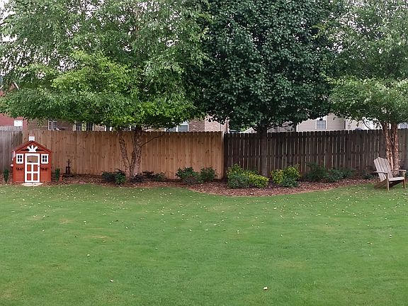 5th image of 1310 Catherine Dr
