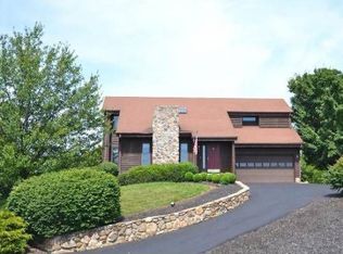 20 Howery St, Christiansburg, VA 24073