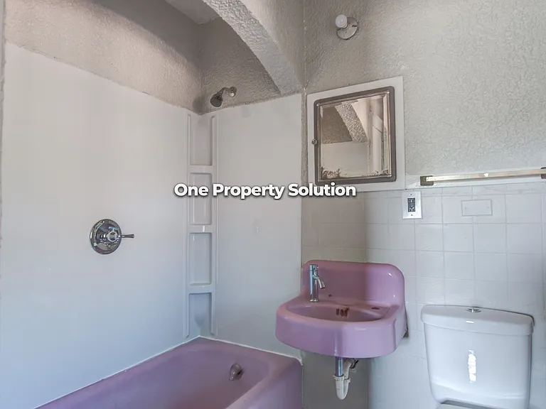 6831 Jackson Ave #4 — Photo 7