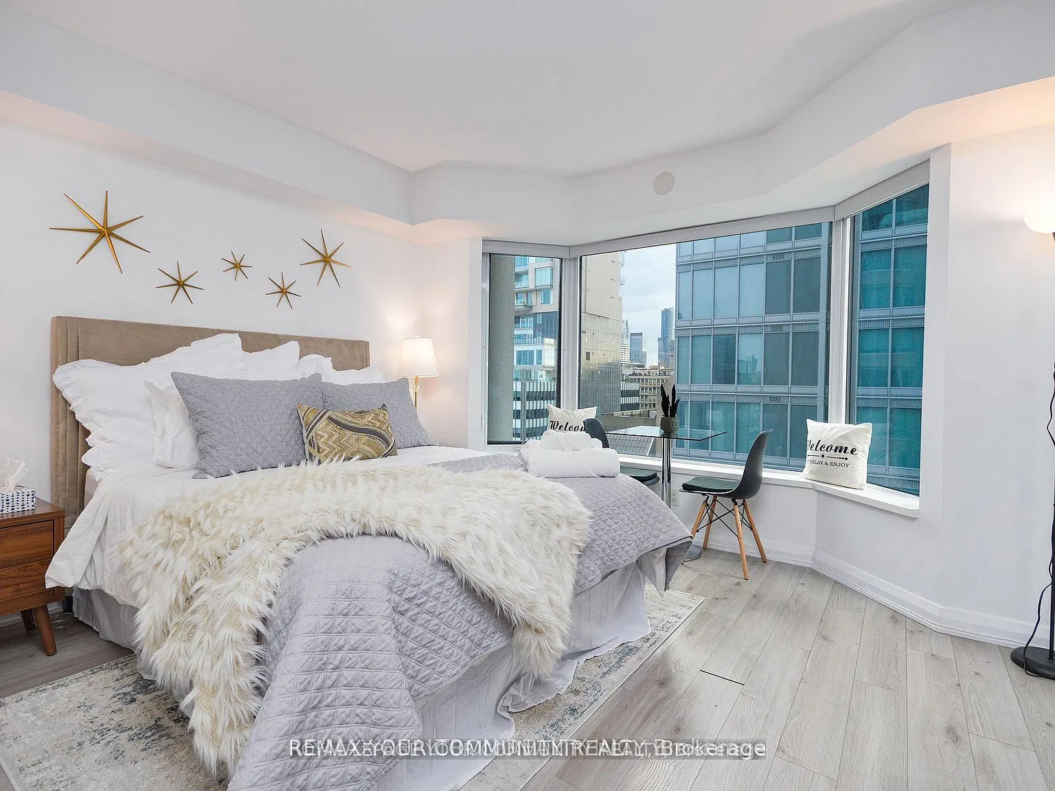 155 Yorkville Ave — Photo 2