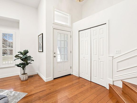 3rd image of 4318 Mill Creek Ct