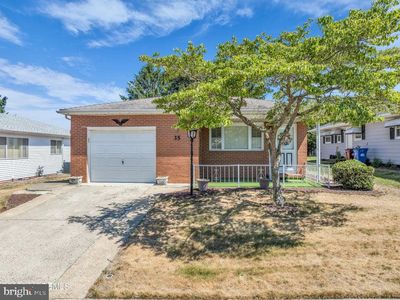 35 Puerto Vallarta St, Toms River, NJ, 08757
