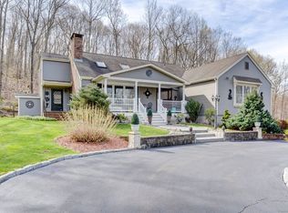 127 Gaylord Mountain Rd, Bethany, CT 06524