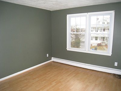 5th image of 71 Wyndham Ave