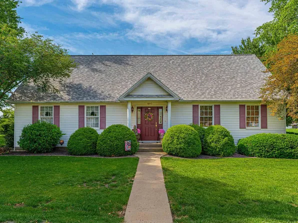 120 W German Ave, Mount Pulaski, IL 62548