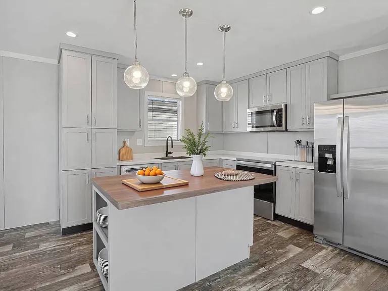 1612 Swallowtail Dr — Photo 5