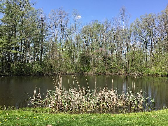 2nd image of S Strawtown Pike
