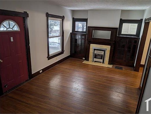 4th image of 843 Saint Nicholas Ave
