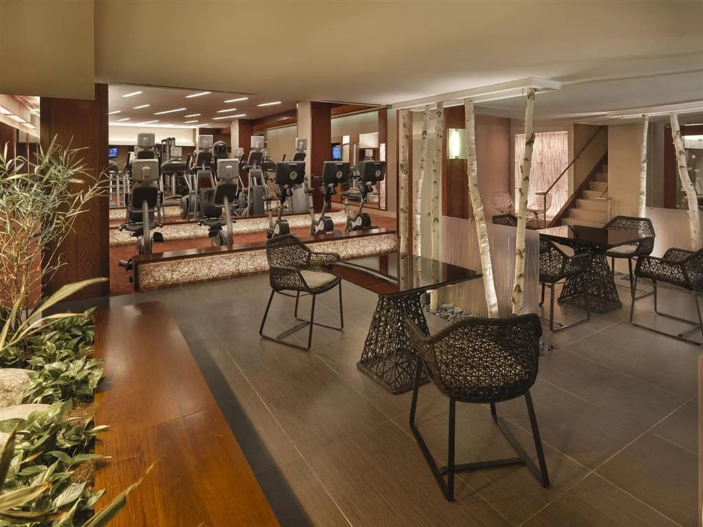 400 E. Randolph Condominium — Photo 1