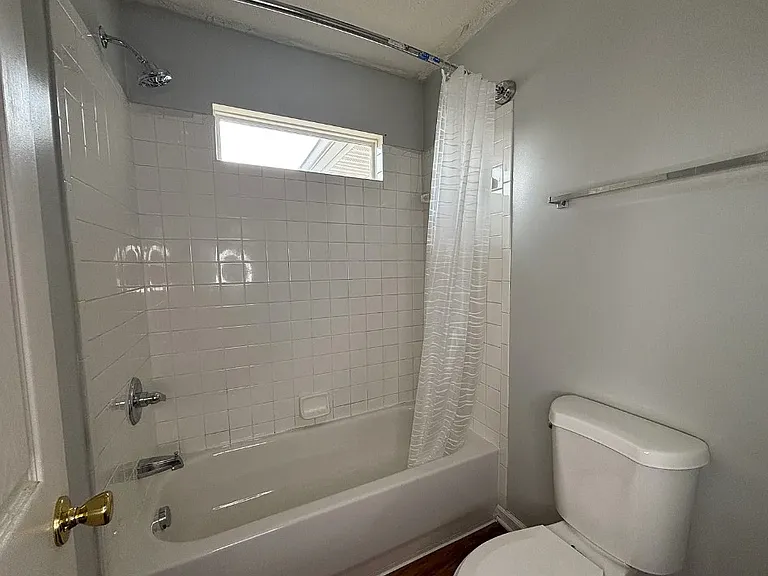 Potomac Square Pl — Photo 11