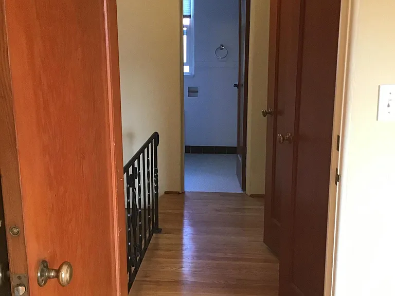1537 SE 30th Ave — Photo 15