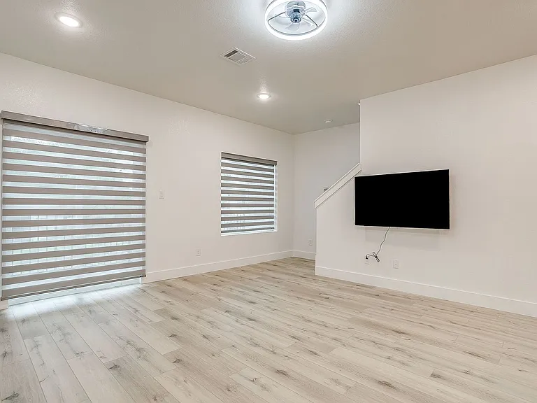 3214 Forest Park Blvd — Photo 9