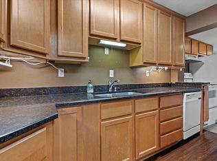 5006 N Port Washington Rd, Glendale, WI 53217