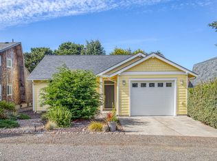 3201 NW Mast Ave, Lincoln City, OR 97367
