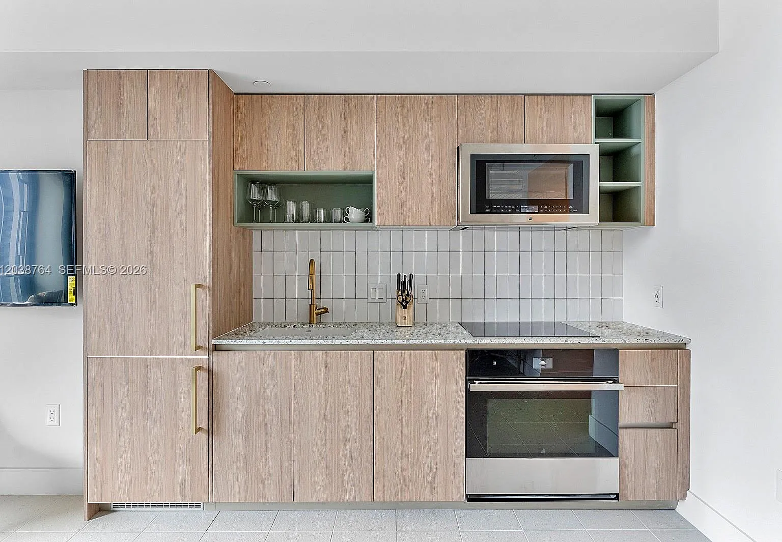 Gale Residences — Photo 2