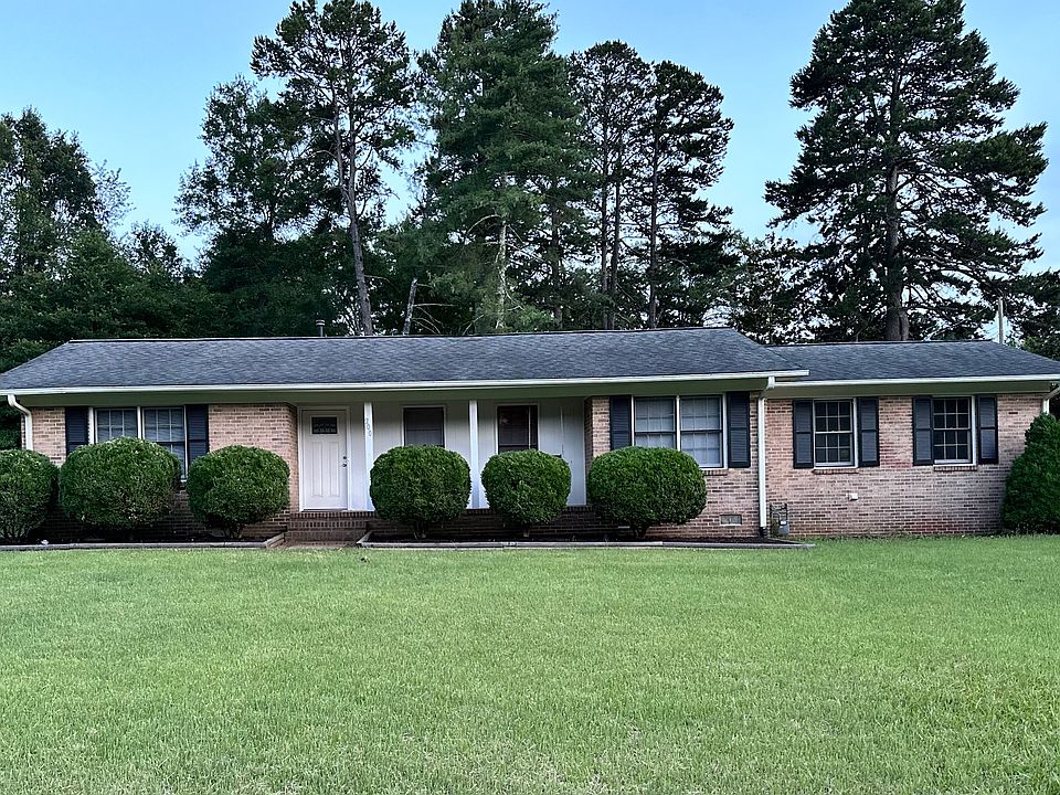 1st image of 200 Skyview Dr