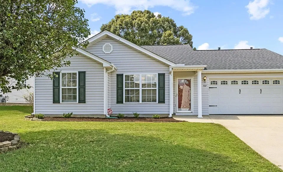 507 Hamilton Chase Dr