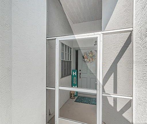5th image of 3139 Cloverplace Dr