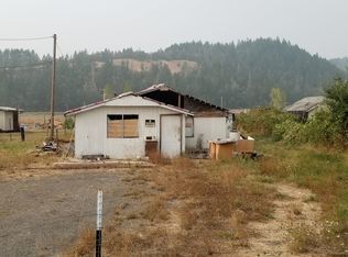 3630 Nonpareil Rd, Sutherlin, OR 97479