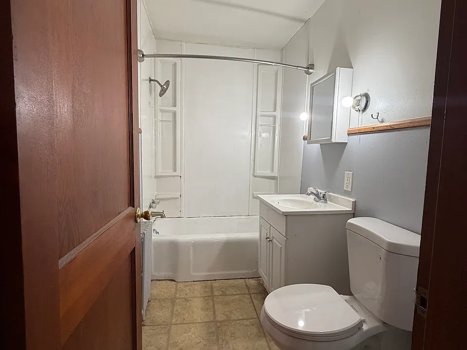 31 Hamel St #1