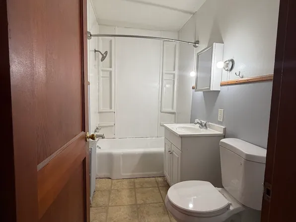 31 Hamel St #1, Lewiston, ME 04240