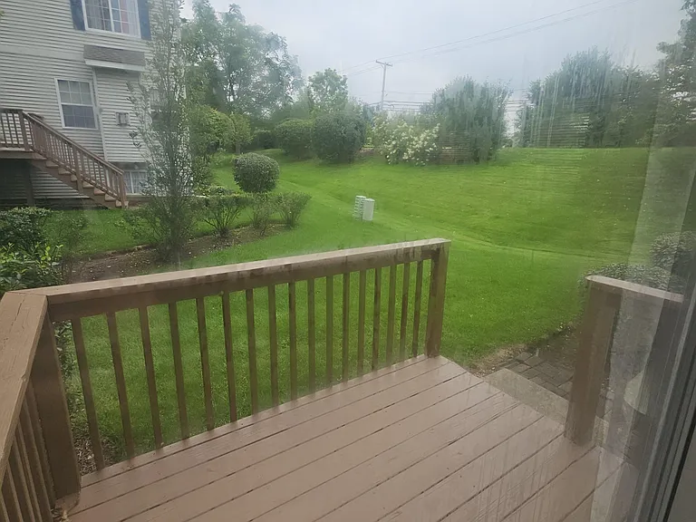 6085 Delaney Dr — Photo 16